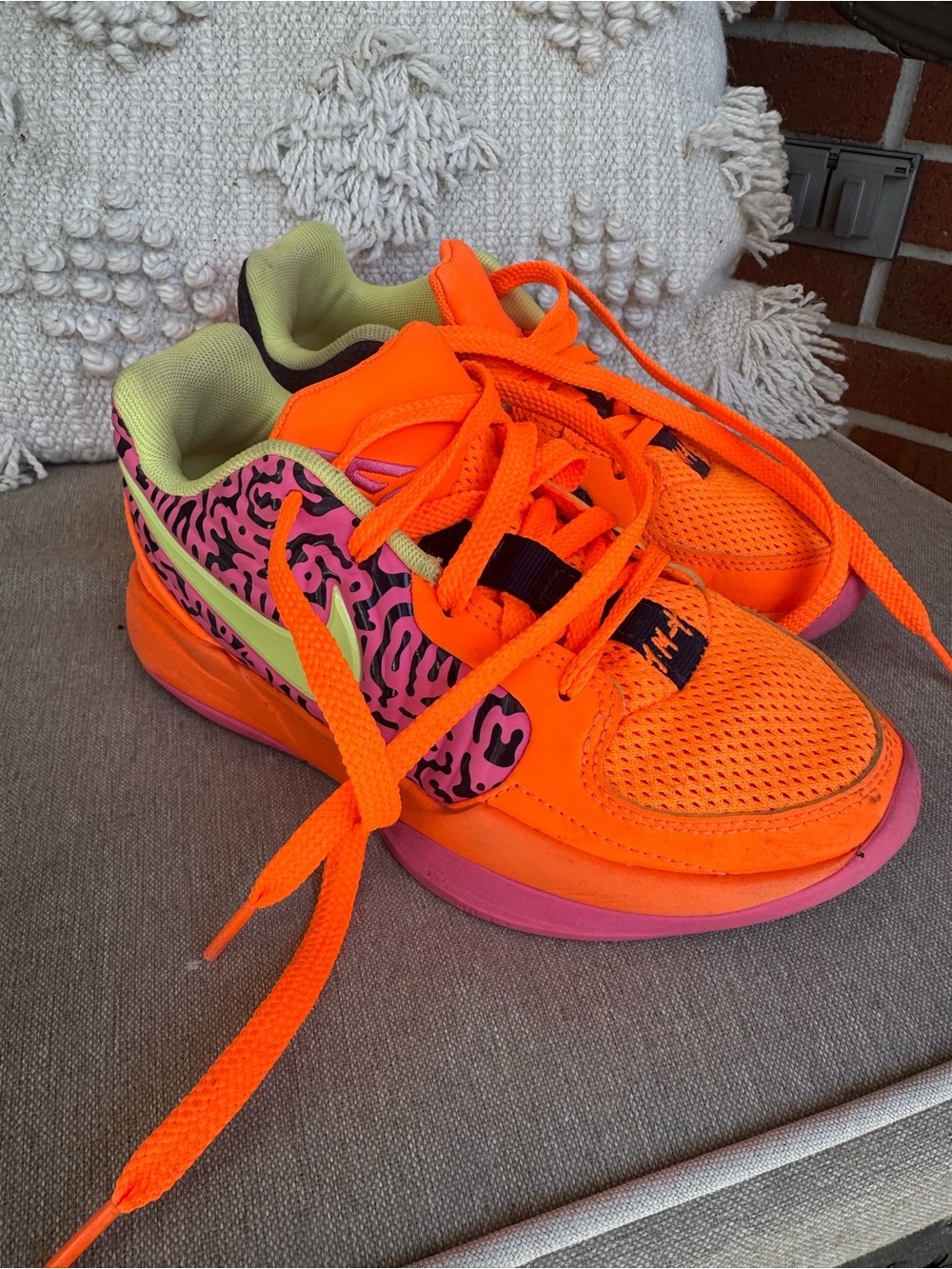 Nike aka 2 SE Boys’ Basketball Shoes Orange Sneakers with Pink Animal Print